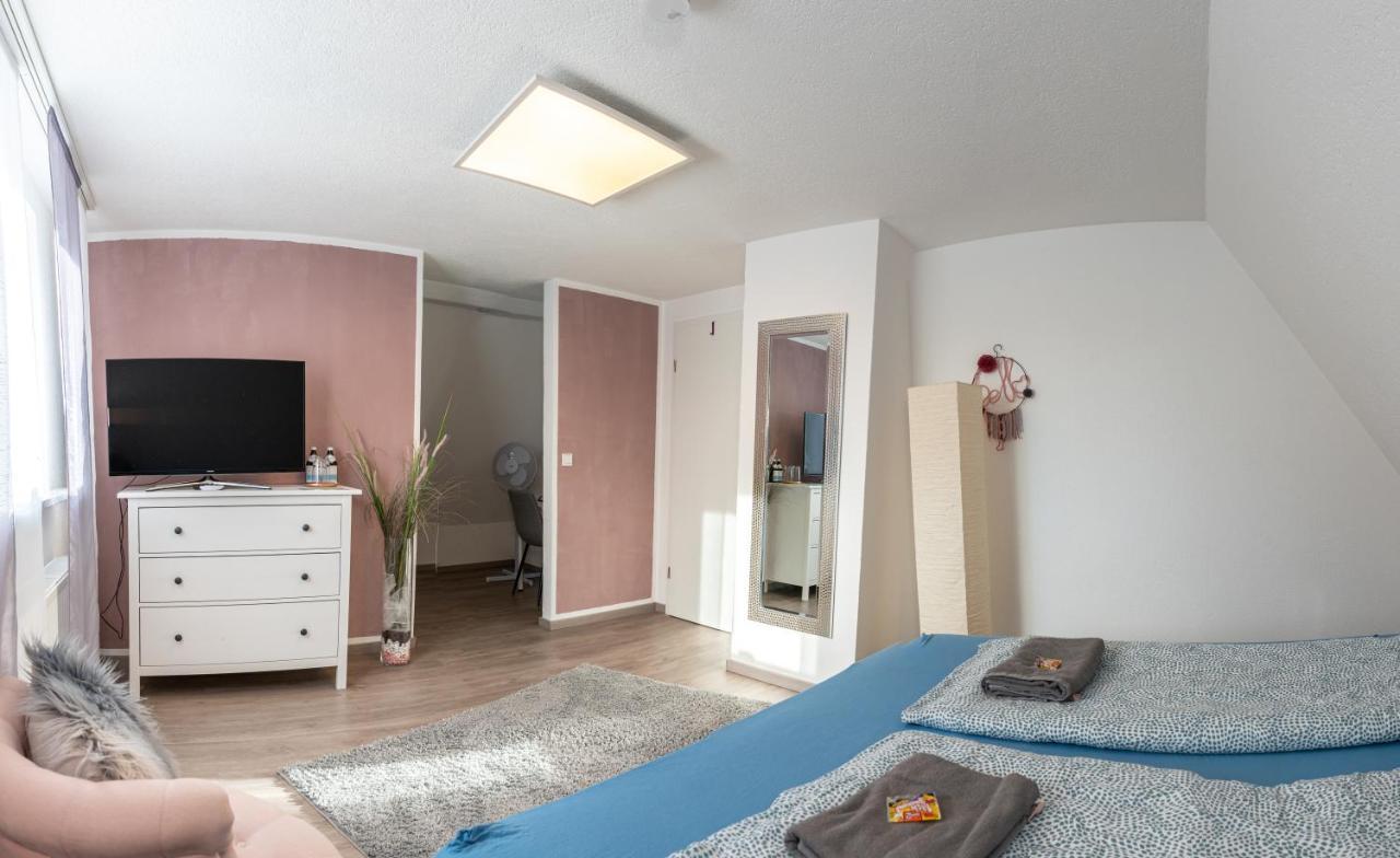 #2 Grosses Zimmer Mit Pool Und Garten 梅明根 外观 照片