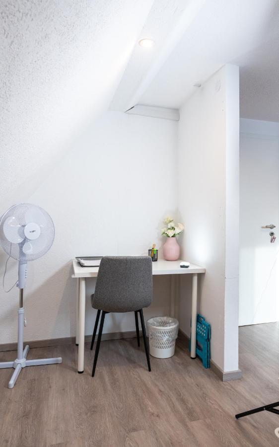 #2 Grosses Zimmer Mit Pool Und Garten 梅明根 外观 照片
