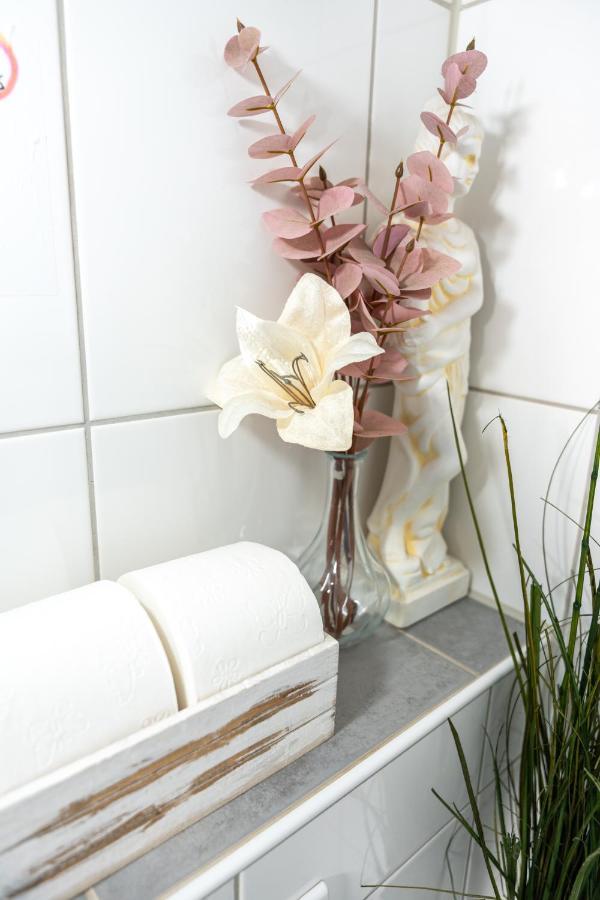 #2 Grosses Zimmer Mit Pool Und Garten 梅明根 外观 照片